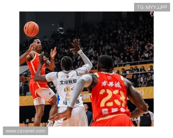 足球俱乐部参与CBA是否可行？